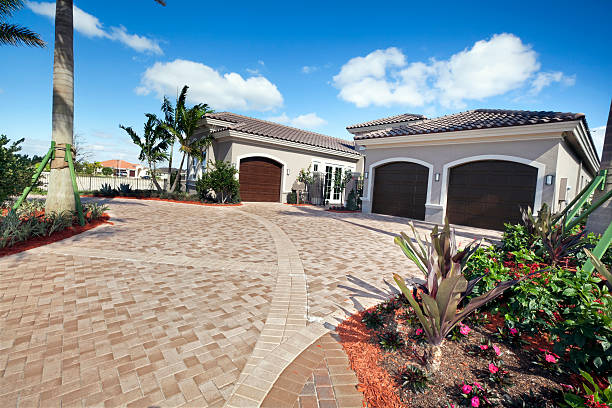 Best Residential driveway pavers in Svis, IL
